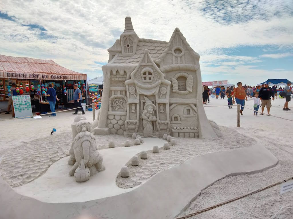 Treasure Island, Florida sanding ovations sand sculpture